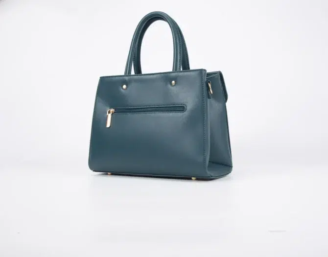 Set consisting of a medium-sized handbag with an elegant - Green